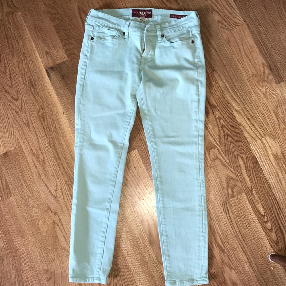 Women’s ankle jeans